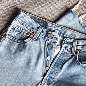 Levi’s 501 Jeans | vintage-inspired, high-waisted